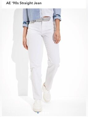 American Eagle Outfitters 90’s Straight, High Rise, White, reg. length, size 0